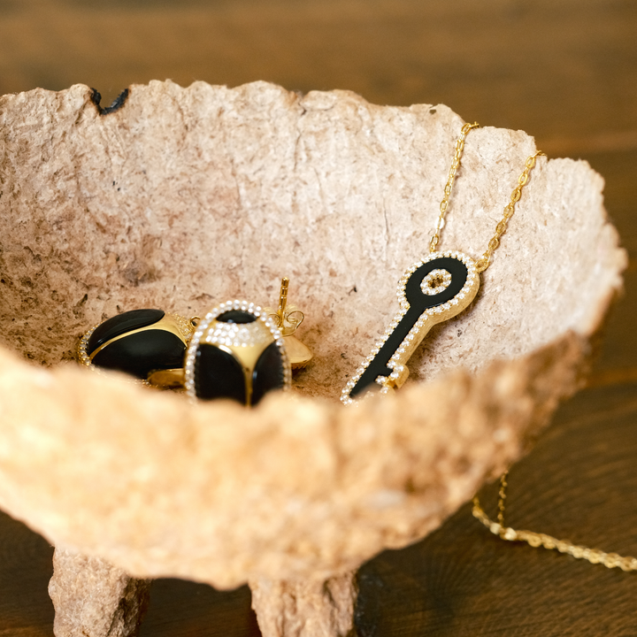 Elevated Key Black Onyx Necklace - Swagychic